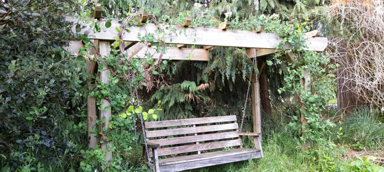 Earthsounds Country Cottage Таумаруни Экстерьер фото